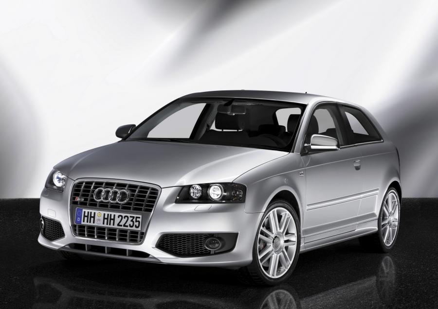  Audi S3 (8P) 2006 года  (WW) (фото 14 из 28)